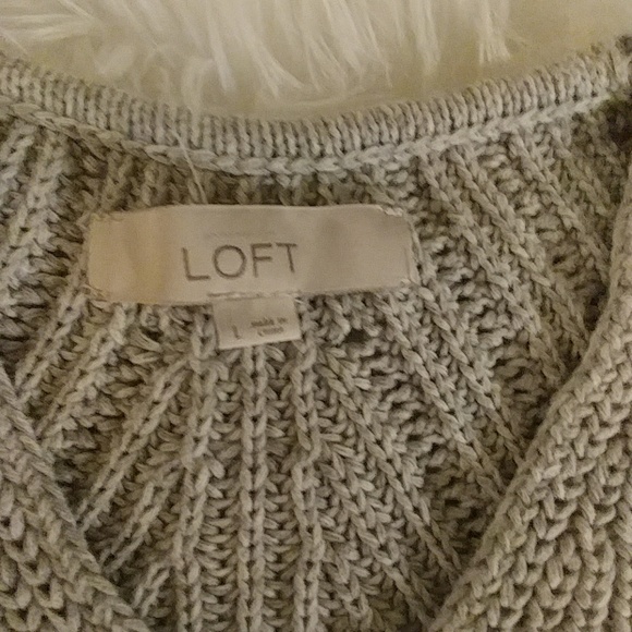 LOFT Sweater - Picture 2 of 5